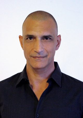 Dr David Shahar